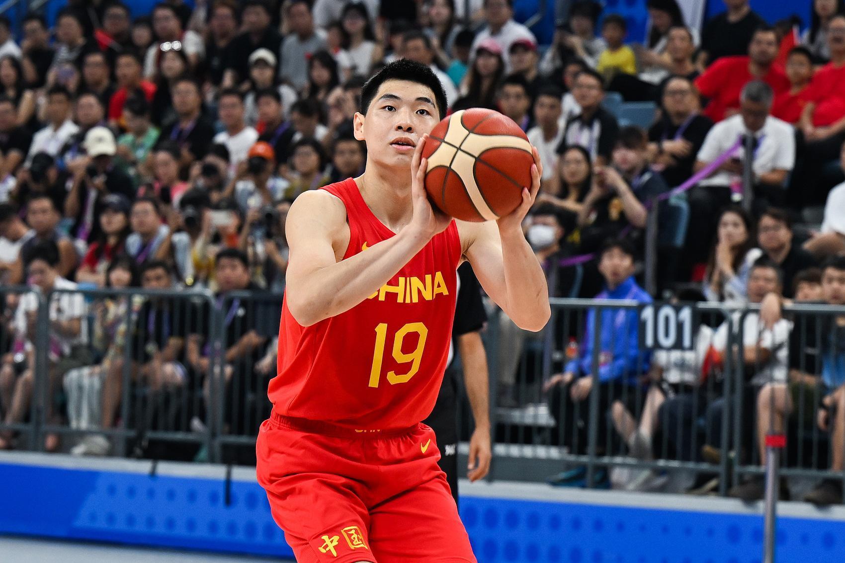 【独家专访】中国球员崔永熙谈签约NBA篮网队：我在尝试着走通一条路(图3)